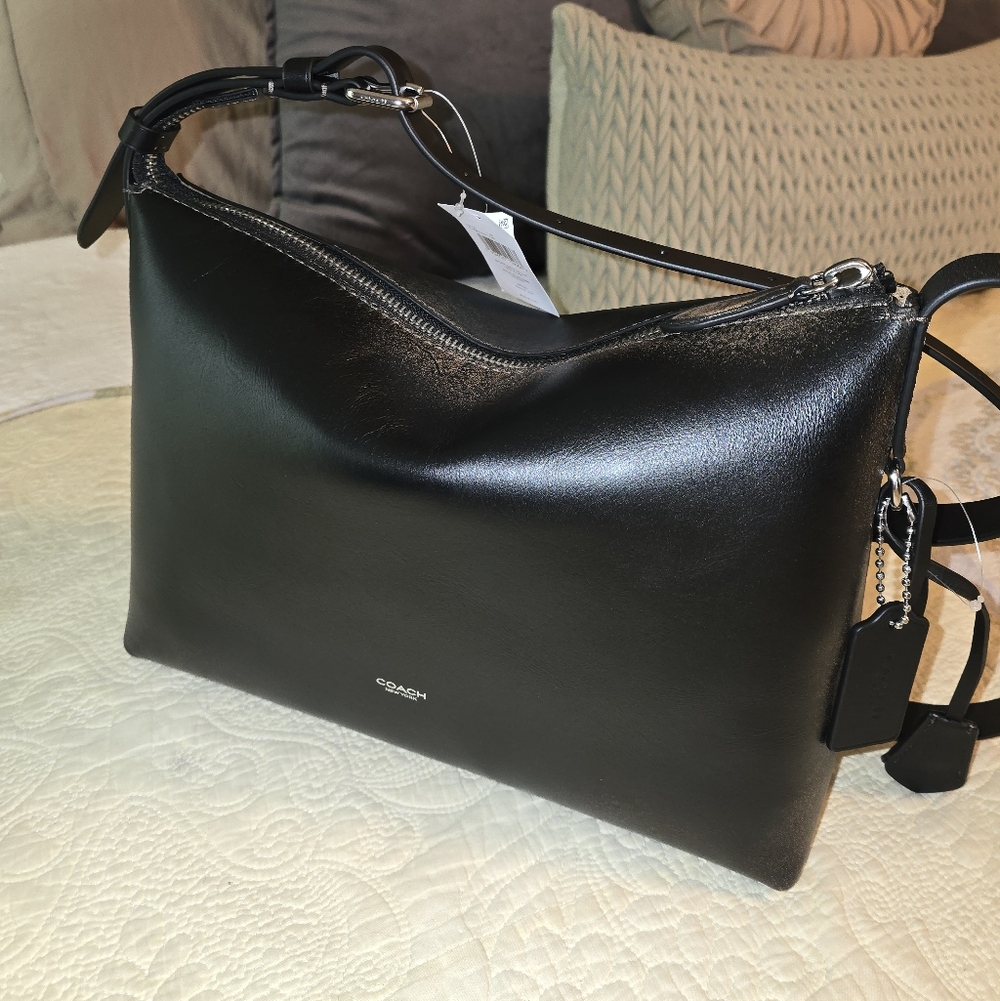 Coach Mott Messenger 33 In LOVED LEATHER